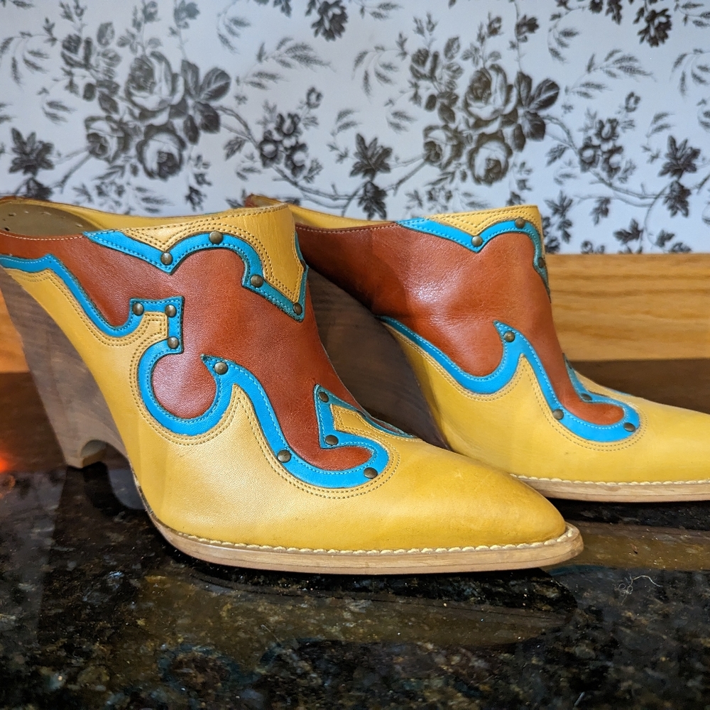 BCB Girls Leather Cowboy Style Shoe